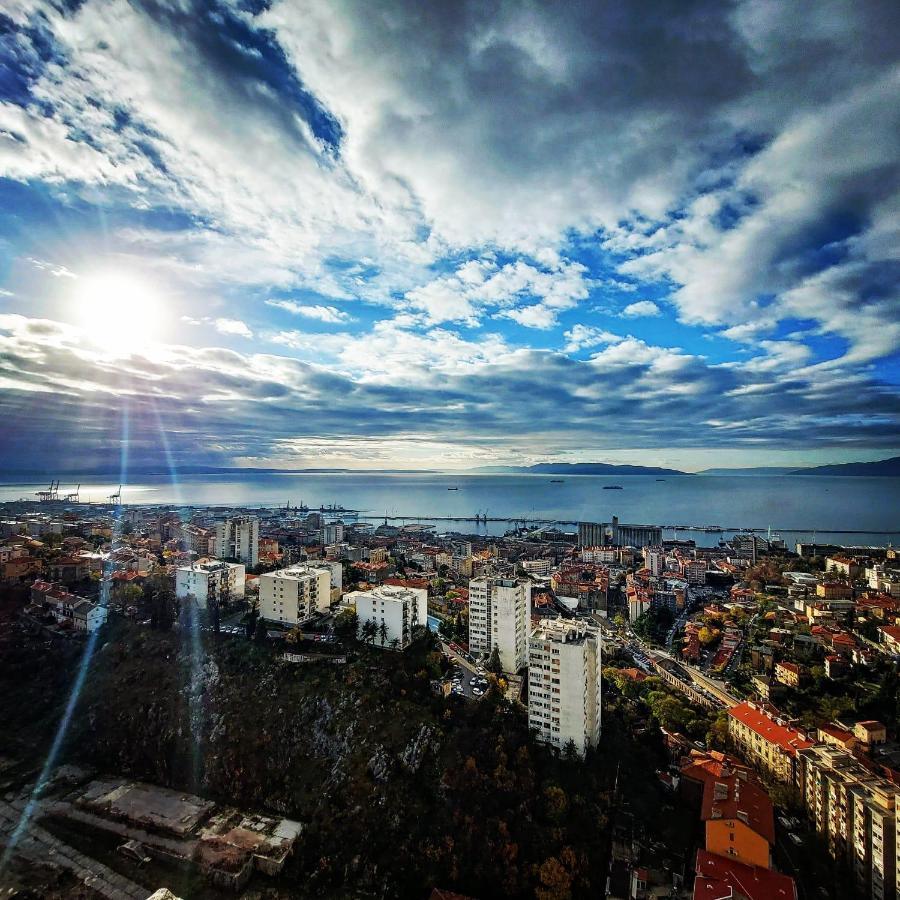 Under The Sky Appartement Rijeka Buitenkant foto